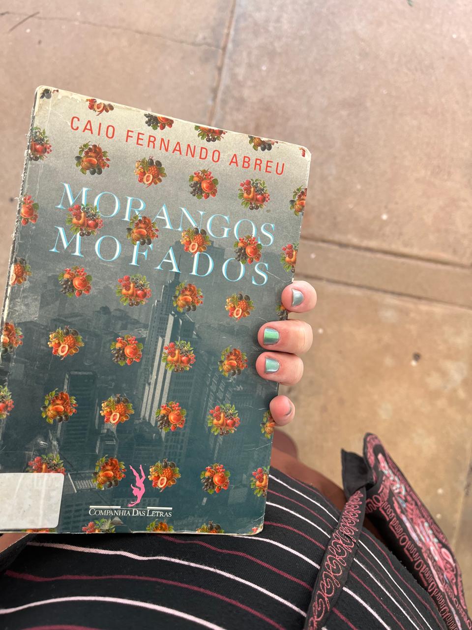 uma edição de morangos mofados, livro de caio fernando abreu